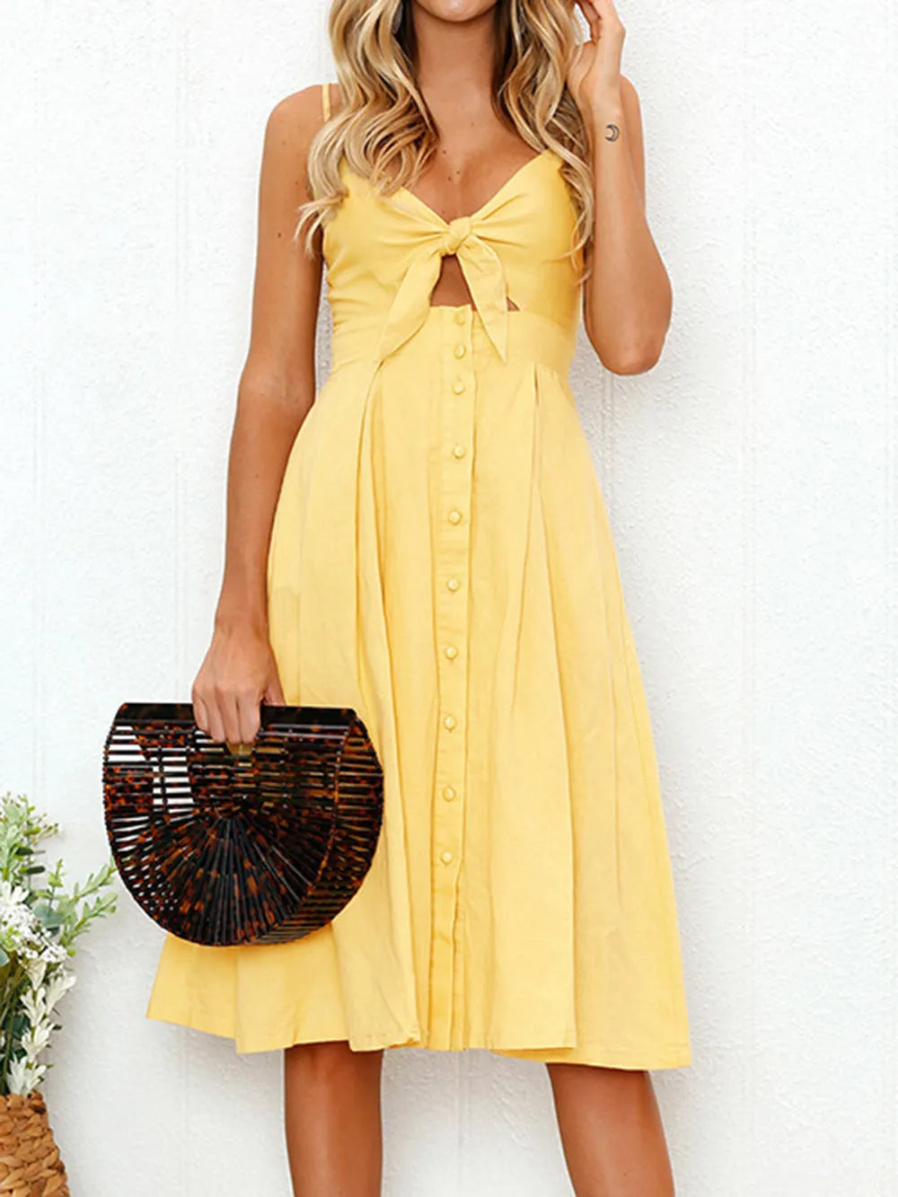 Cutout Smocked Sweetheart Neck Cami Dress – Urban House Fashion