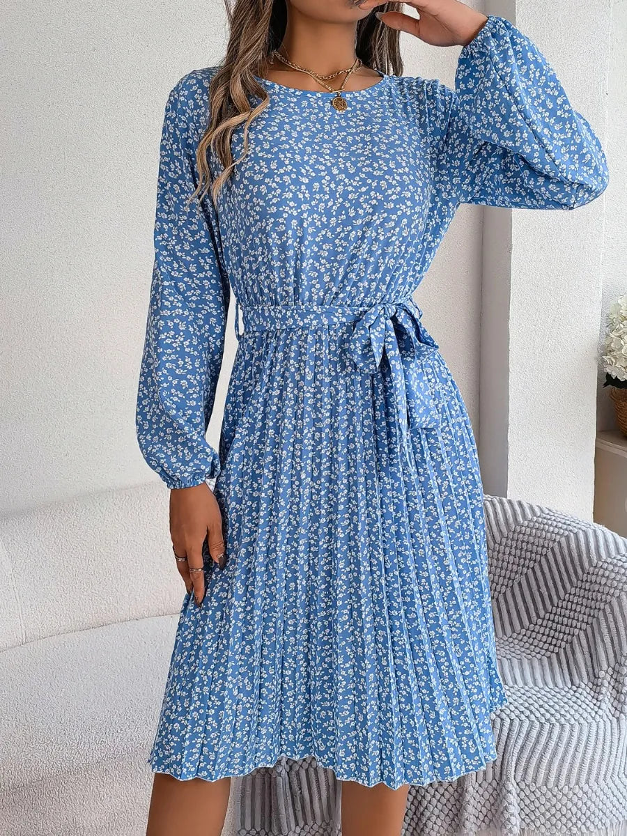 Ditsy Floral Tie Waist Pleated Dress – view 4
