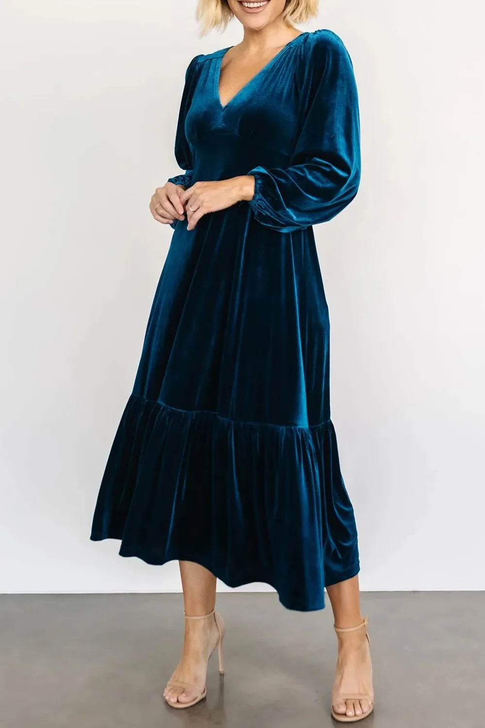 V-Neck Long Sleeve Midi Velvet Dress – view 3